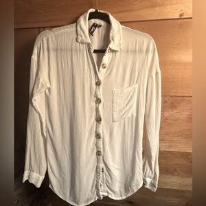 White button up shirt size small /women’s 6